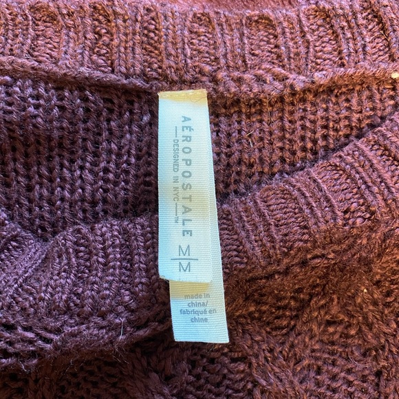 American Eagle Sweater - Picture 2 of 3